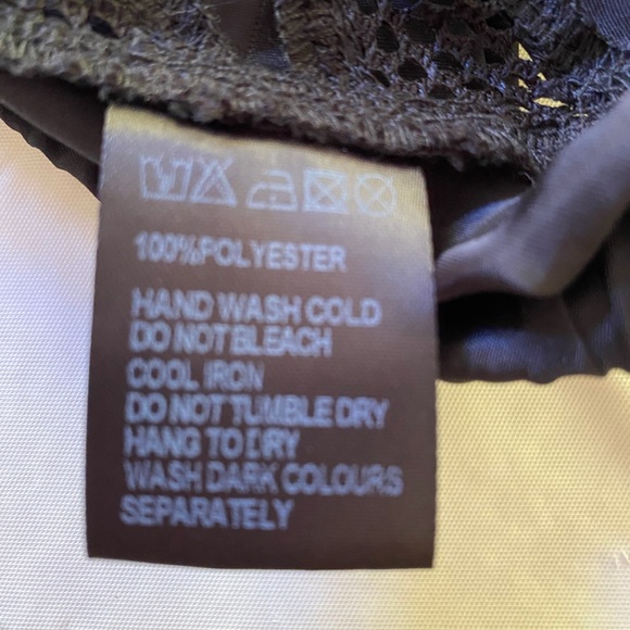 LF THE BRAND: Black Mesh crop top, Small - Picture 4 of 4